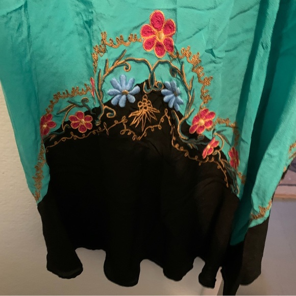 Chasing unicorns, silk dress size small - Picture 6 of 6